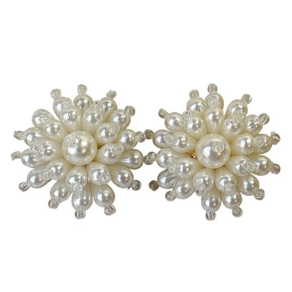 1990s Faux Pearl & Clear Lucite Beads Oversized  Flower Clip Earrings - Picture 3 of 3